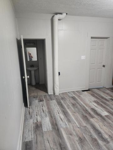 105 Fleek Avenue, Newark, OH 43055