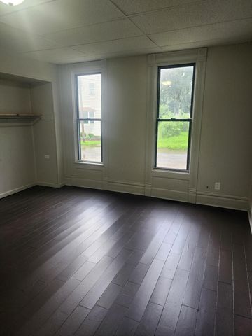 105 Fleek Avenue, Newark, OH 43055