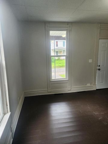 105 Fleek Avenue, Newark, OH 43055