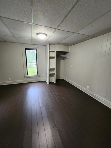 105 Fleek Avenue, Newark, OH 43055