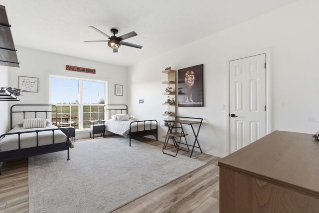 5267 W Nokes Lane, Brookline, MO 65619