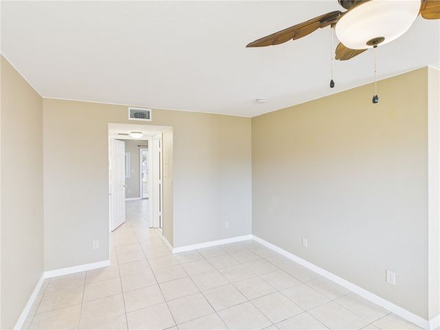 89 Crooked Tree Lane 105, Vero Beach, FL 32962