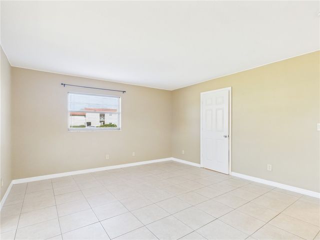 89 Crooked Tree Lane 105, Vero Beach, FL 32962