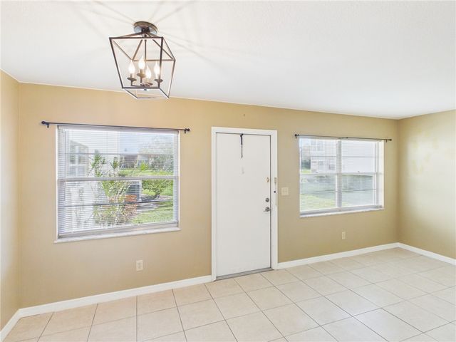 89 Crooked Tree Lane 105, Vero Beach, FL 32962
