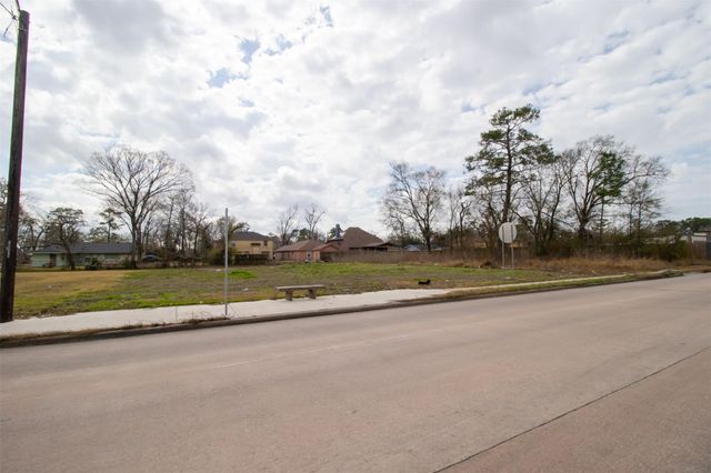 8226 Tidwell Road, Houston, TX 77028