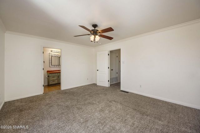 701 Indian Hollow 7, Las Cruces, NM 88011