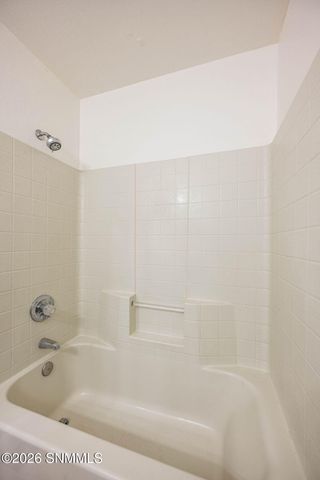 701 Indian Hollow 7, Las Cruces, NM 88011