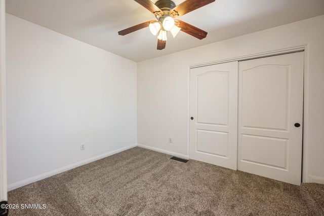 701 Indian Hollow 7, Las Cruces, NM 88011