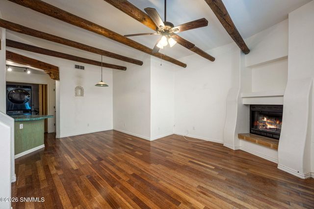 701 Indian Hollow 7, Las Cruces, NM 88011