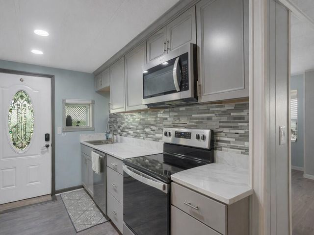 8 Santa Fe Lane, Port St. Lucie, Port St Lucie, FL 34952