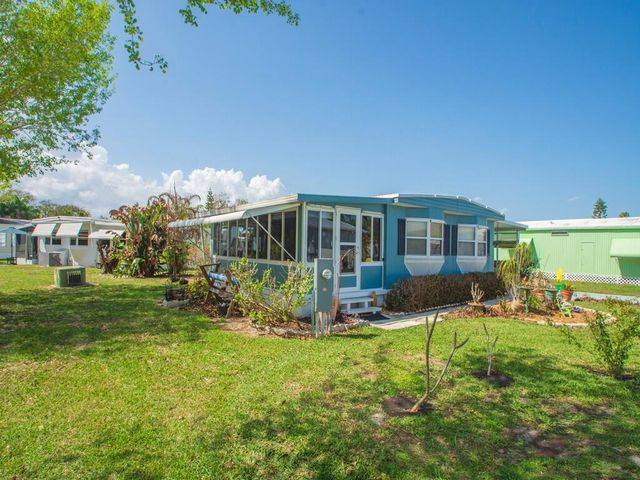 8 Santa Fe Lane, Port St. Lucie, Port St Lucie, FL 34952