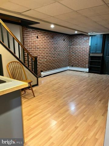 638 ROXBOROUGH AVE, Philadelphia, PA 19128