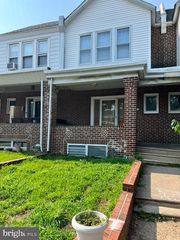 638 ROXBOROUGH AVE, Philadelphia, PA 19128