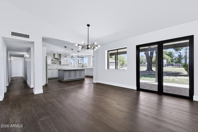 6217 N 79TH Drive, Glendale, AZ 85303