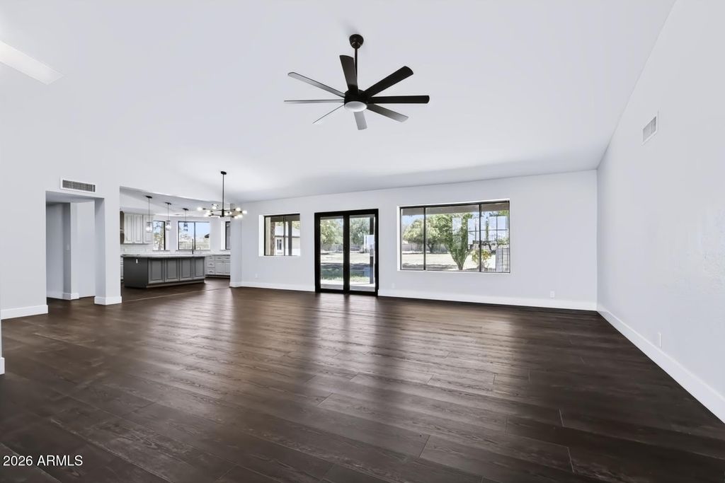 6217 N 79TH Drive, Glendale, AZ 85303 — photo 5