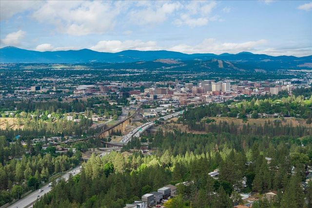 3819 W Cliffside Ln, Spokane, WA 99224