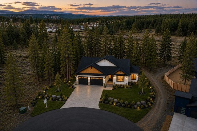 3819 W Cliffside Ln, Spokane, WA 99224
