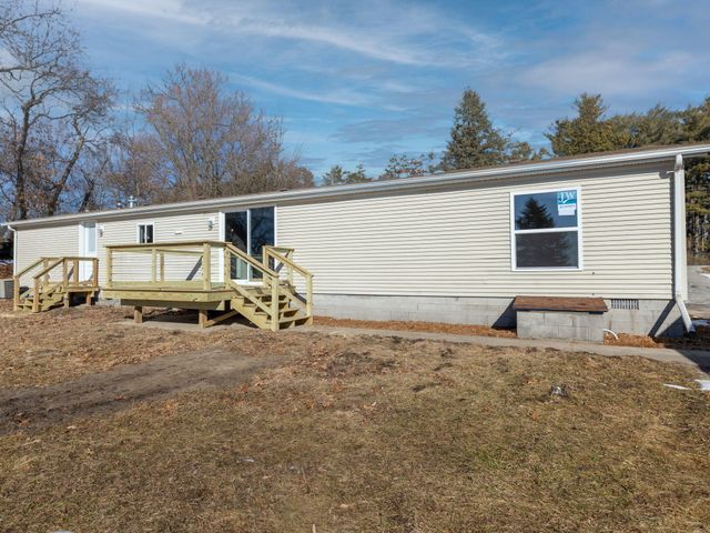 1677 W 900 N, Wheatfield, IN 46392