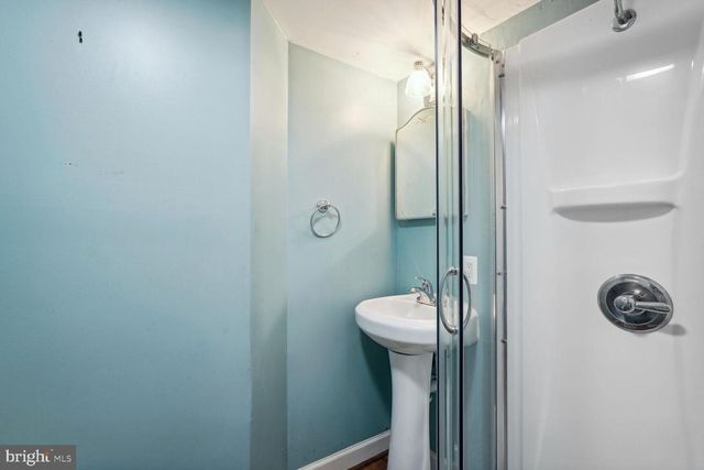 1932 35TH ST NW, Washington, DC 20007