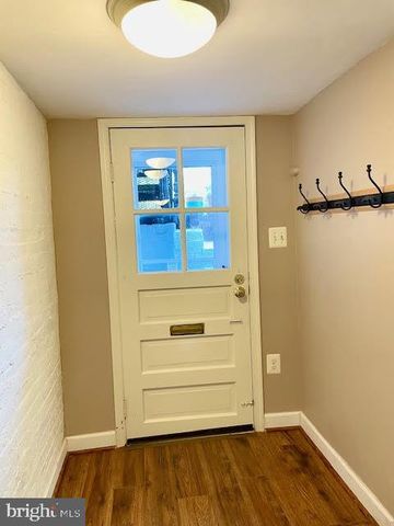 1932 35TH ST NW, Washington, DC 20007