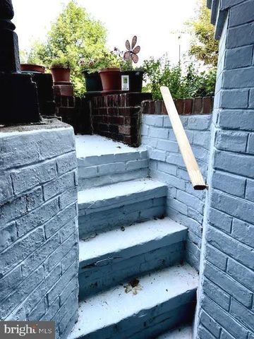 1932 35TH ST NW, Washington, DC 20007