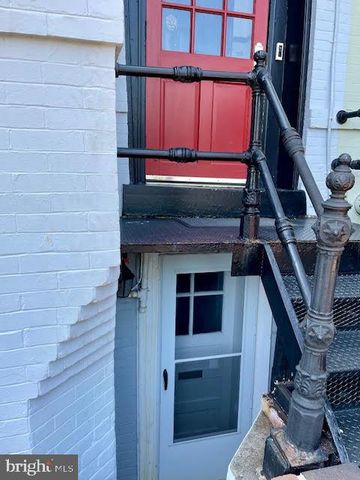 1932 35TH ST NW, Washington, DC 20007