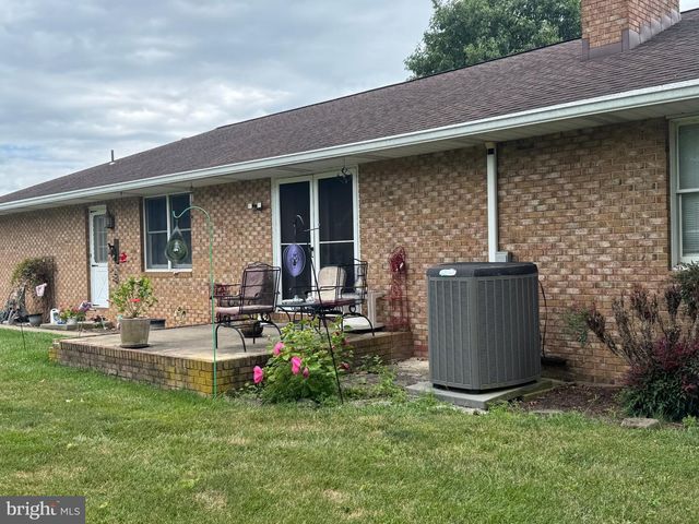 20712 TROVINGER MILL RD RD, Hagerstown, MD 21742