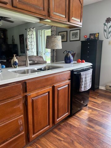 20712 TROVINGER MILL RD RD, Hagerstown, MD 21742