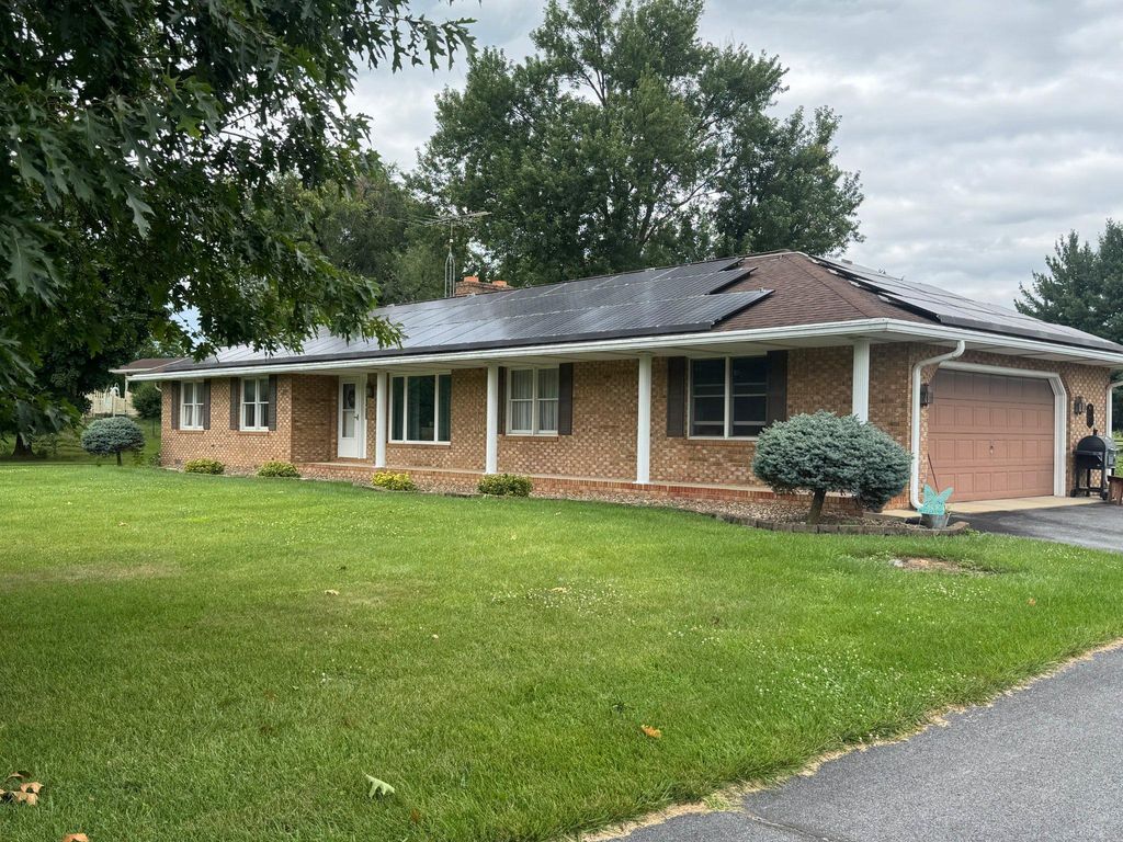 20712 TROVINGER MILL RD RD, Hagerstown, MD 21742