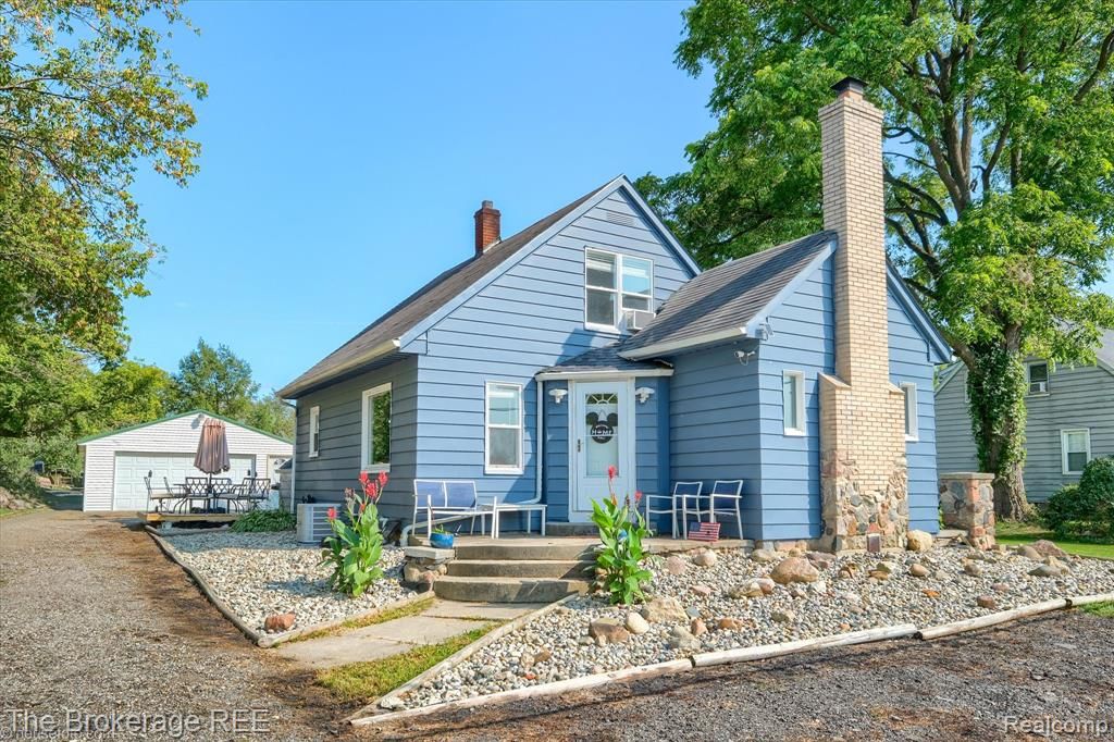 4168 N Irish Road, Davison, MI 48423