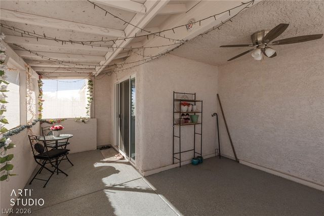 105 North Cimarron Road, Las Vegas, NV 89145