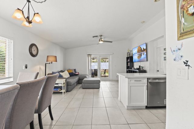 1419 SW 45th Way, Deerfield Beach, FL 33442