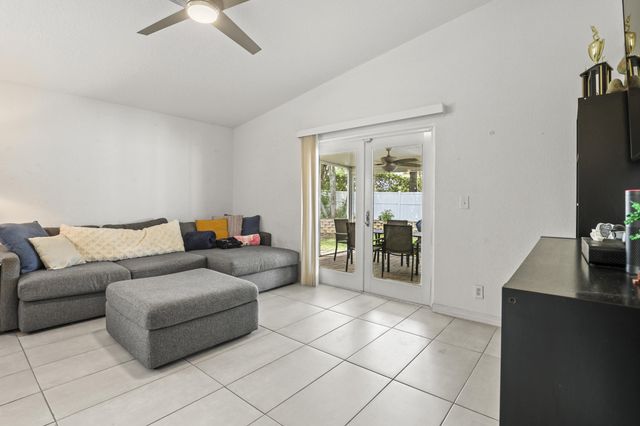 1419 SW 45th Way, Deerfield Beach, FL 33442