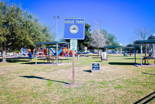 1101 Church Street, Galveston, TX 77550