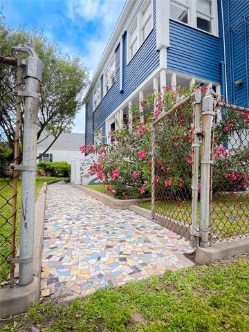 1101 Church Street, Galveston, TX 77550