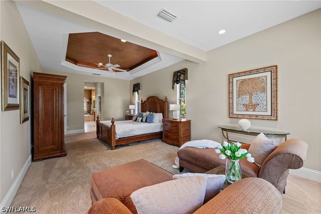 20301 Leopard LN, Estero, FL 33928