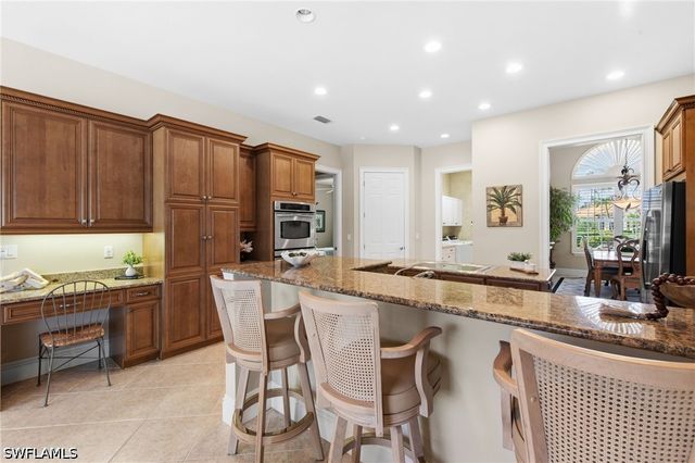 20301 Leopard LN, Estero, FL 33928