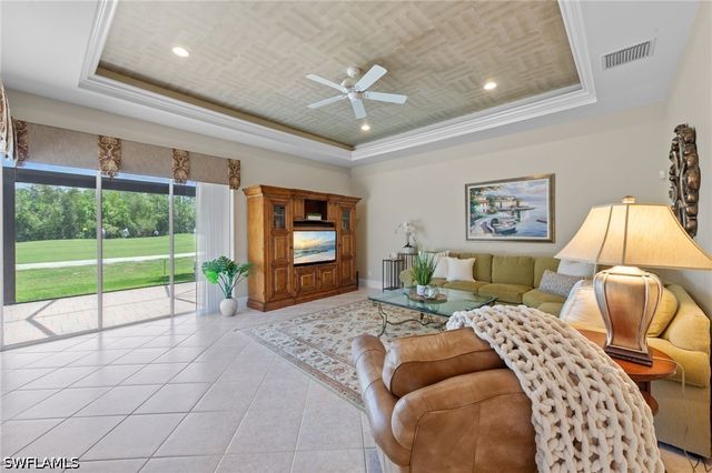 20301 Leopard LN, Estero, FL 33928