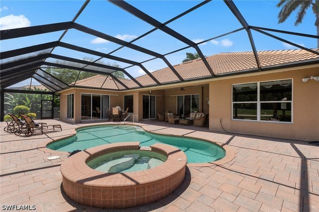 20301 Leopard LN, Estero, FL 33928