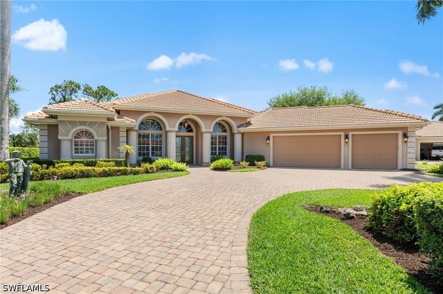 20301 Leopard LN, Estero, FL 33928