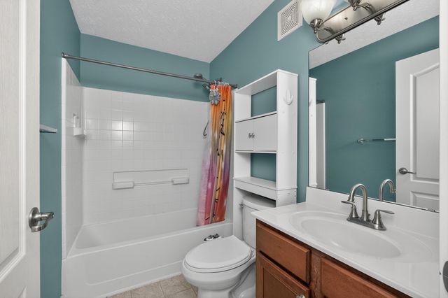 588 Ivy Ridge Drive, Newport, KY 41076