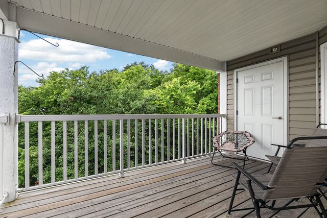 588 Ivy Ridge Drive, Newport, KY 41076
