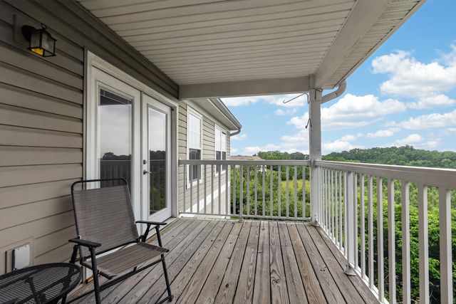 588 Ivy Ridge Drive, Newport, KY 41076