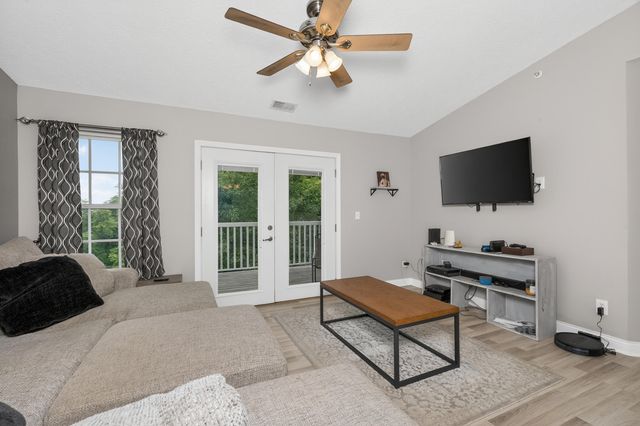 588 Ivy Ridge Drive, Newport, KY 41076