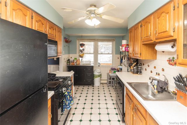 19 Maryland Avenue, Poughkeepsie, NY 12603