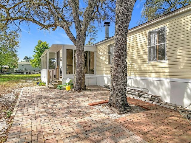 45750 PINE STREET, Paisley, FL 32767