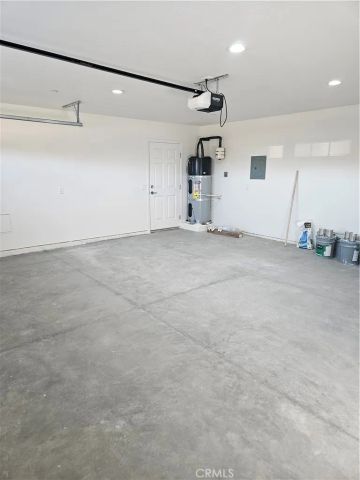 18994 Vine Street, Hesperia, CA 92345