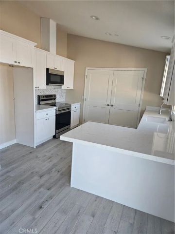 18994 Vine Street, Hesperia, CA 92345