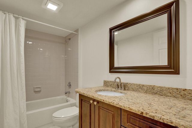 3636 WHITEHALL Drive 105, West Palm Beach, FL 33401