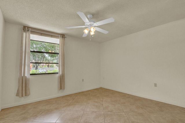 3636 WHITEHALL Drive 105, West Palm Beach, FL 33401